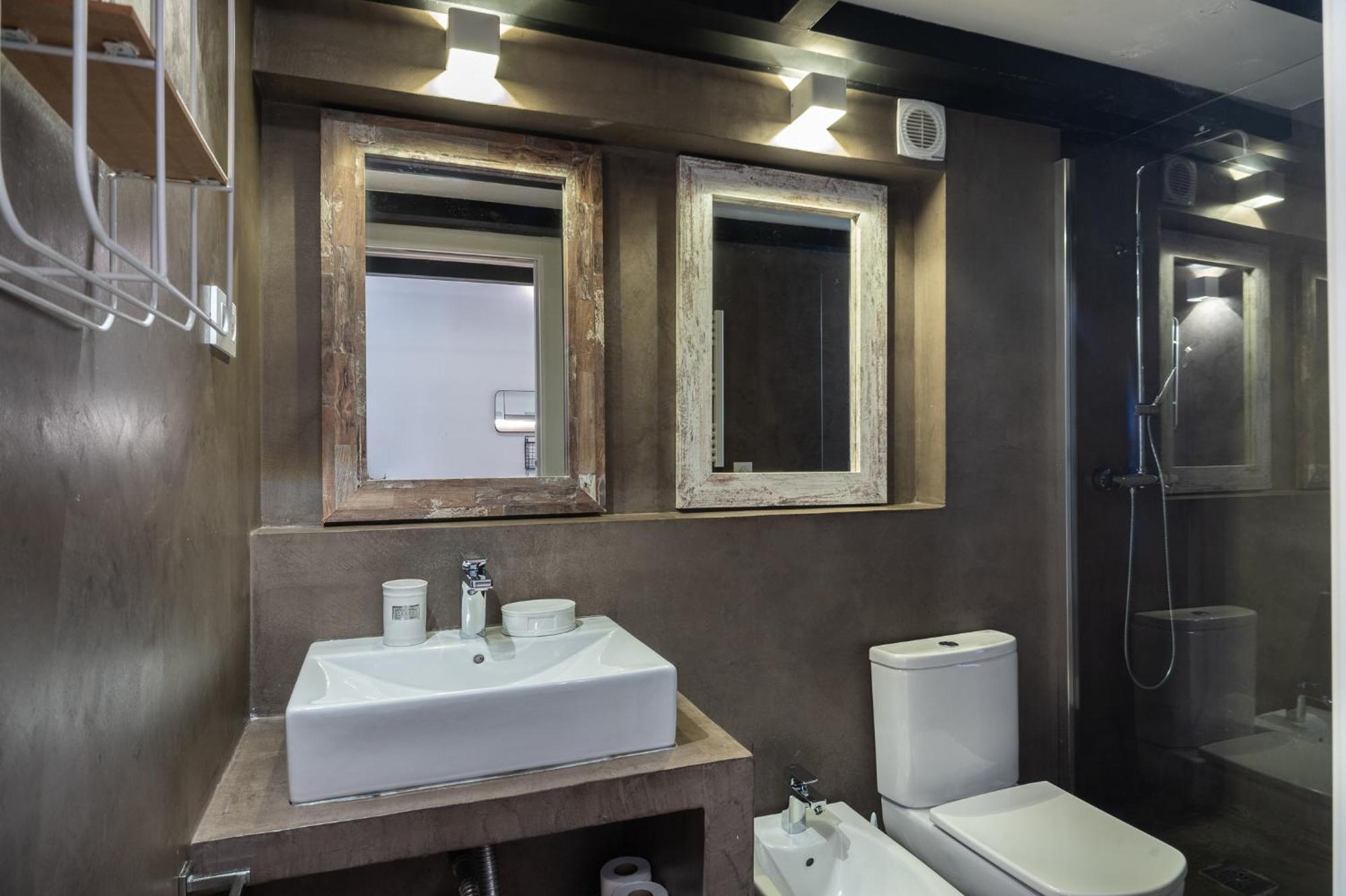 Beautiful Renovated Loft Minutes From The Beach Барселона Екстериор снимка