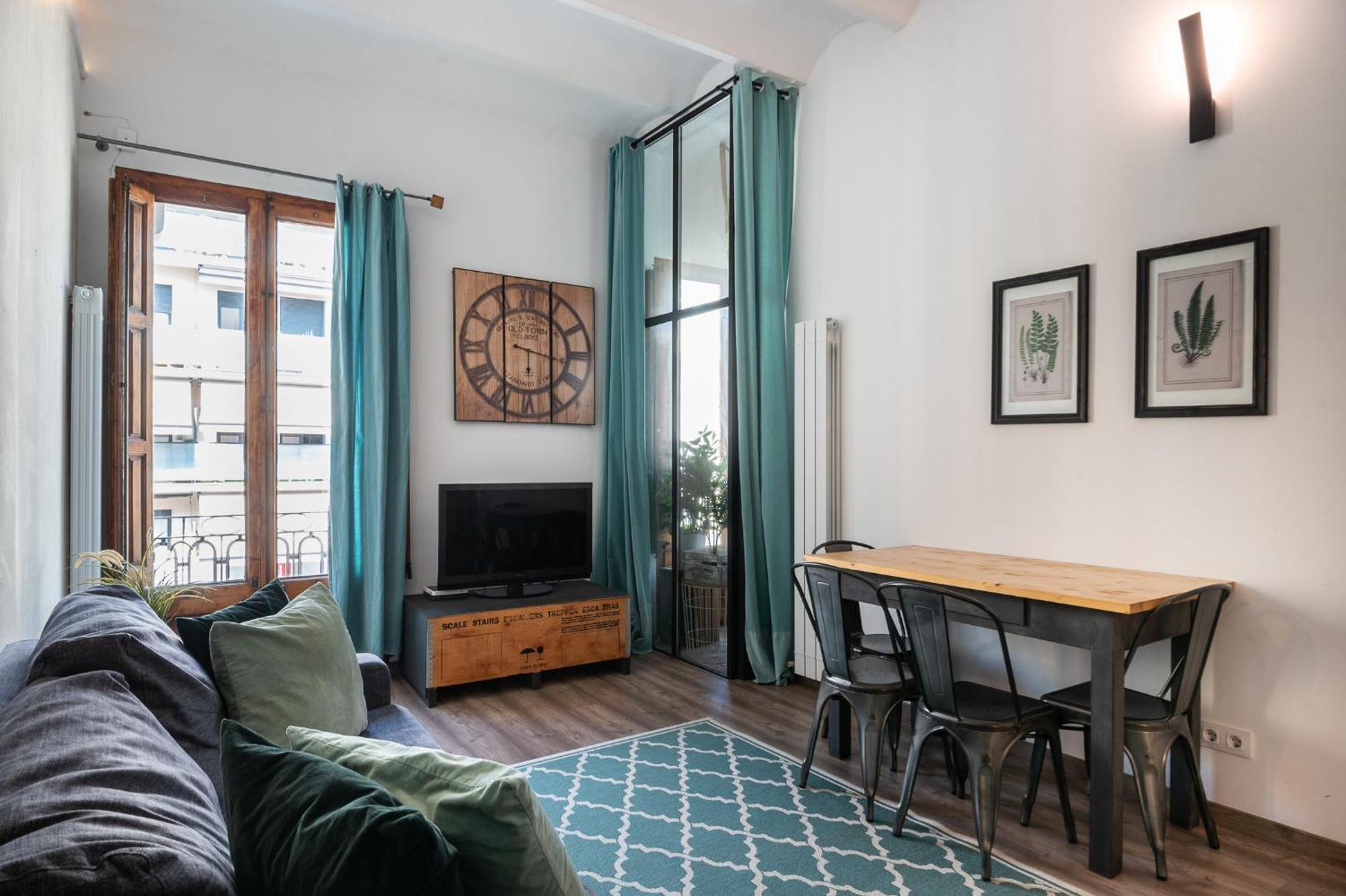 Beautiful Renovated Loft Minutes From The Beach Барселона Екстериор снимка
